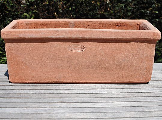 Terracotta pot davanzale liscio
