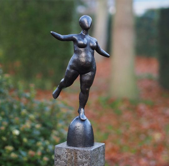 balancerende vrouw