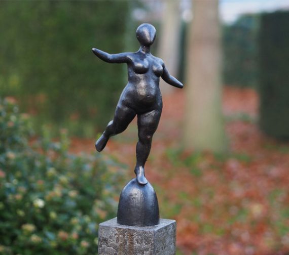 balancerende vrouw